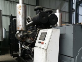 二手700kw发电机组
